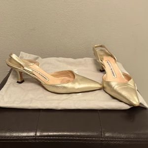 Gold Manolo kitten heel